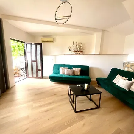 Veronika Ловран