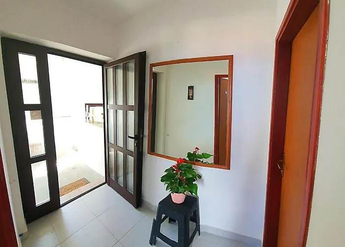 Veronika Ловран